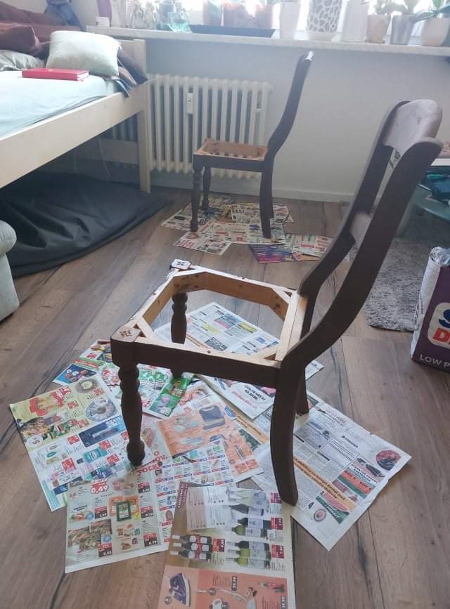 stoličky maľované kriedovou farbou Annie Sloan Chalk Paint