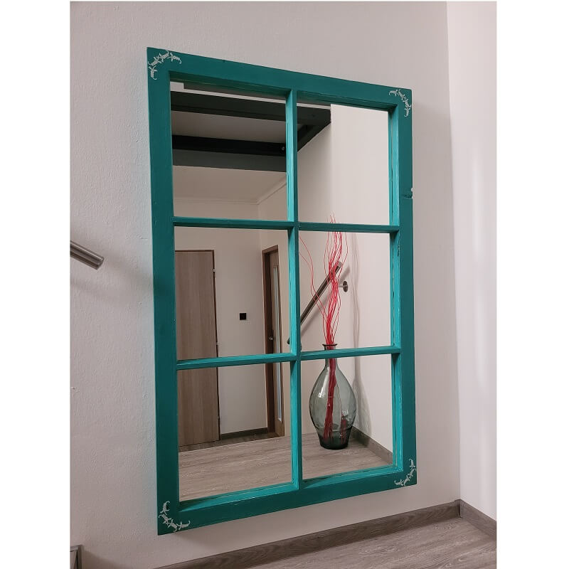 zelené zrkadlo zo starého okna
