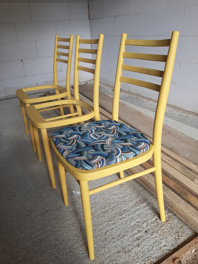 renovované stoličky žlté annie sloan farby a lak