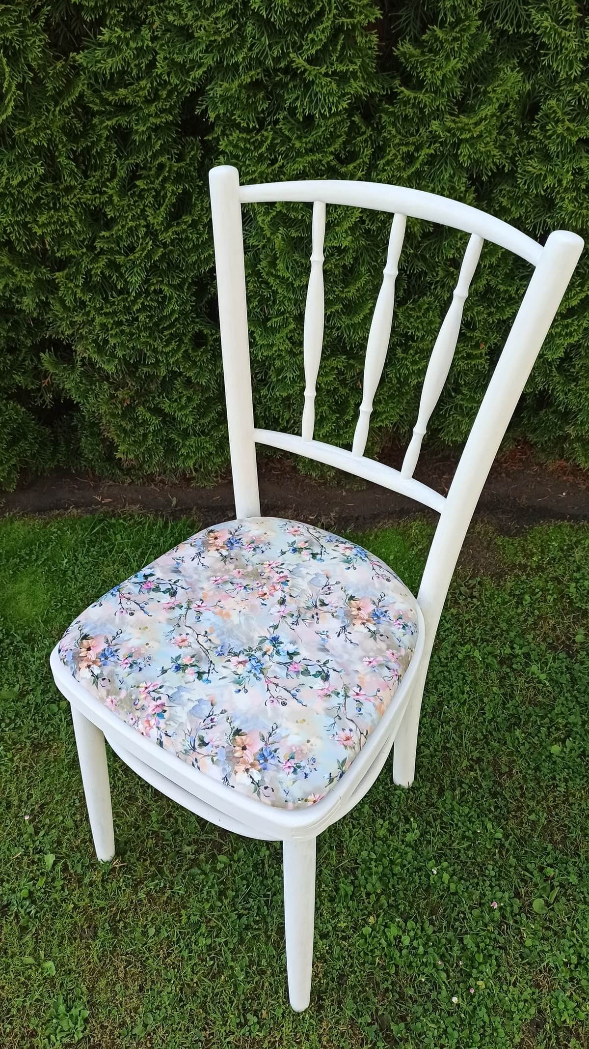 Biela stolička kriedová farba Annie Sloan pure